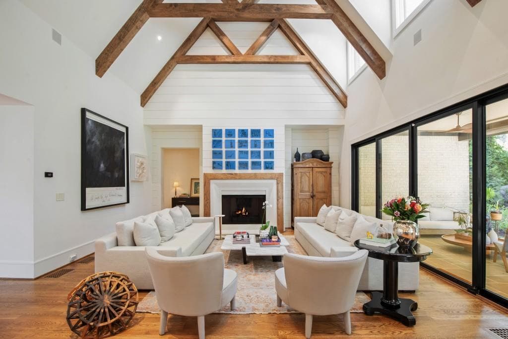 6 bedroom, 7 bathroom, 8,842 sq ft single family residence for sale at 840 Kenry Court, Atlanta, GA 30342 — photo 8