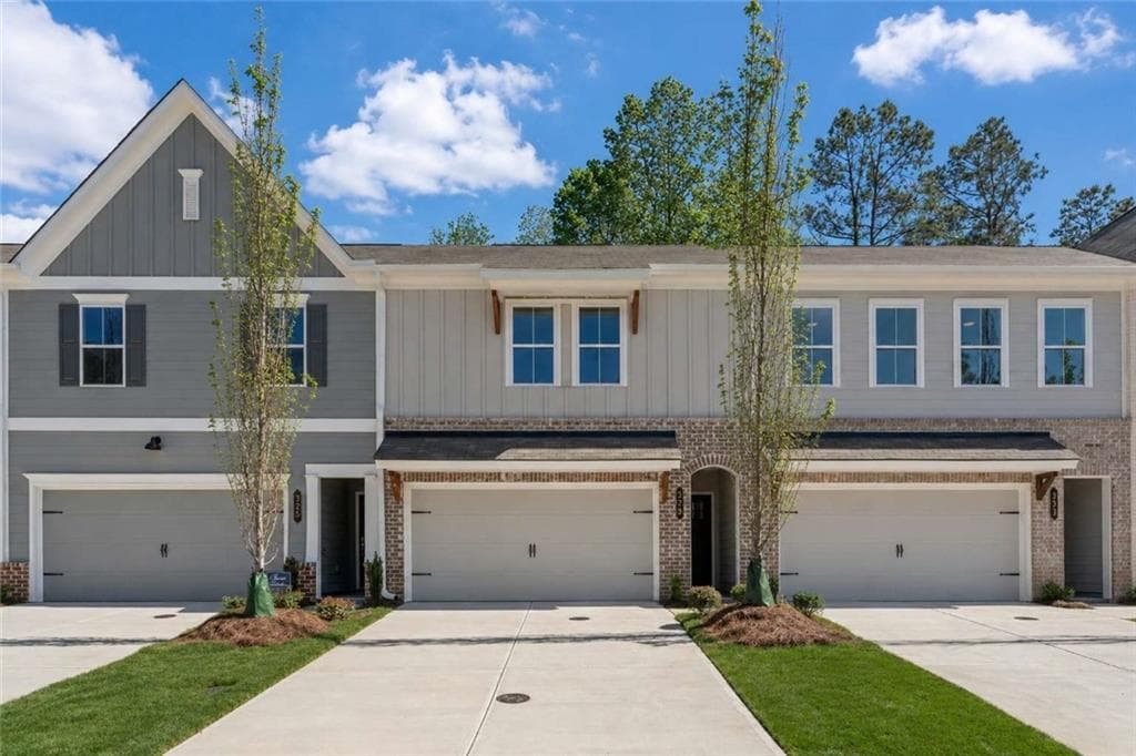 4 bedroom, 3 bathroom, 1,805 sq ft townhouse sold at 329 Colsen Drive, Acworth, GA 30102