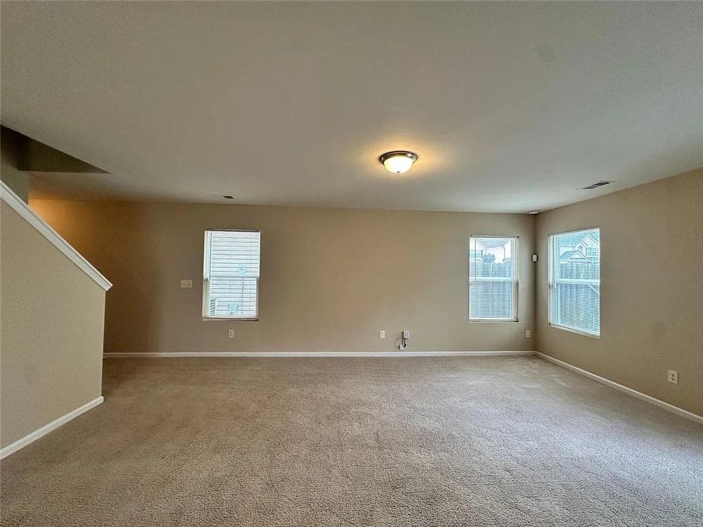 3 bedroom, 3 bathroom, 1,709 sq ft single family residence for rent at 1578 Onalee Drive, Hampton, GA 30228 for $1,695 a month — photo 8