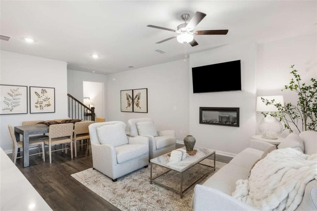 3 bedroom, 3 bathroom townhouse under contract at 345 Yukon Drive 56, Conyers, GA 30094 — photo 10