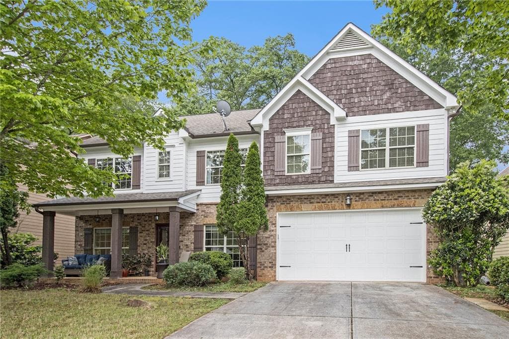 5 bedroom, 3 bathroom, 3,162 sq ft single family residence sold at 218 3rd Avenue, Avondale Estates, GA 30002