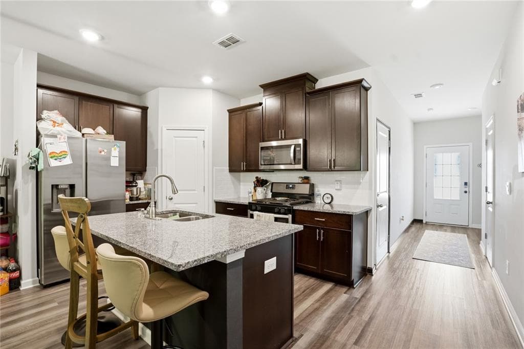 3 bedroom, 3 bathroom, 1,597 sq ft townhouse for sale at 5652 Plain Field Lane, Lilburn, GA 30047 — photo 10