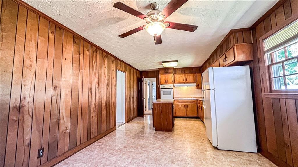 3 bedroom, 1 bathroom, 1,100 sq ft single family residence under contract at 409 Dora Street, Griffin, GA 30223 — photo 4