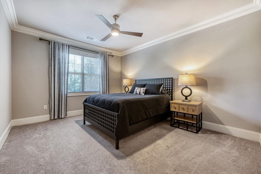 2 bedroom, 2 bathroom, 1,457 sq ft condominium under contract at 2300 Peachford Road 3209, Dunwoody, GA 30338 — photo 4