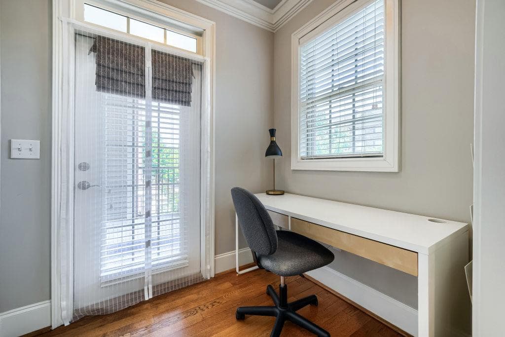 2 bedroom, 2 bathroom, 1,457 sq ft condominium under contract at 2300 Peachford Road 3209, Dunwoody, GA 30338 — photo 10