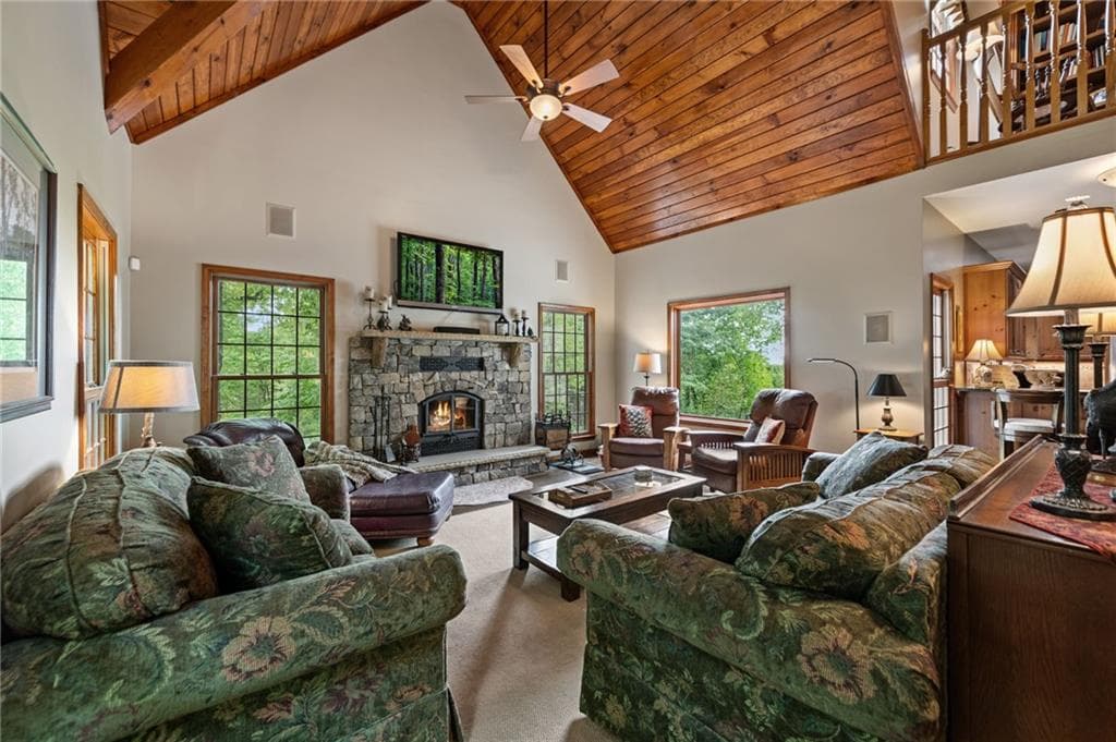 4 bedroom, 5 bathroom, 2,845 sq ft single family residence for sale at 10620 Highway 52 Highway, Chatsworth, GA 30705 — photo 6