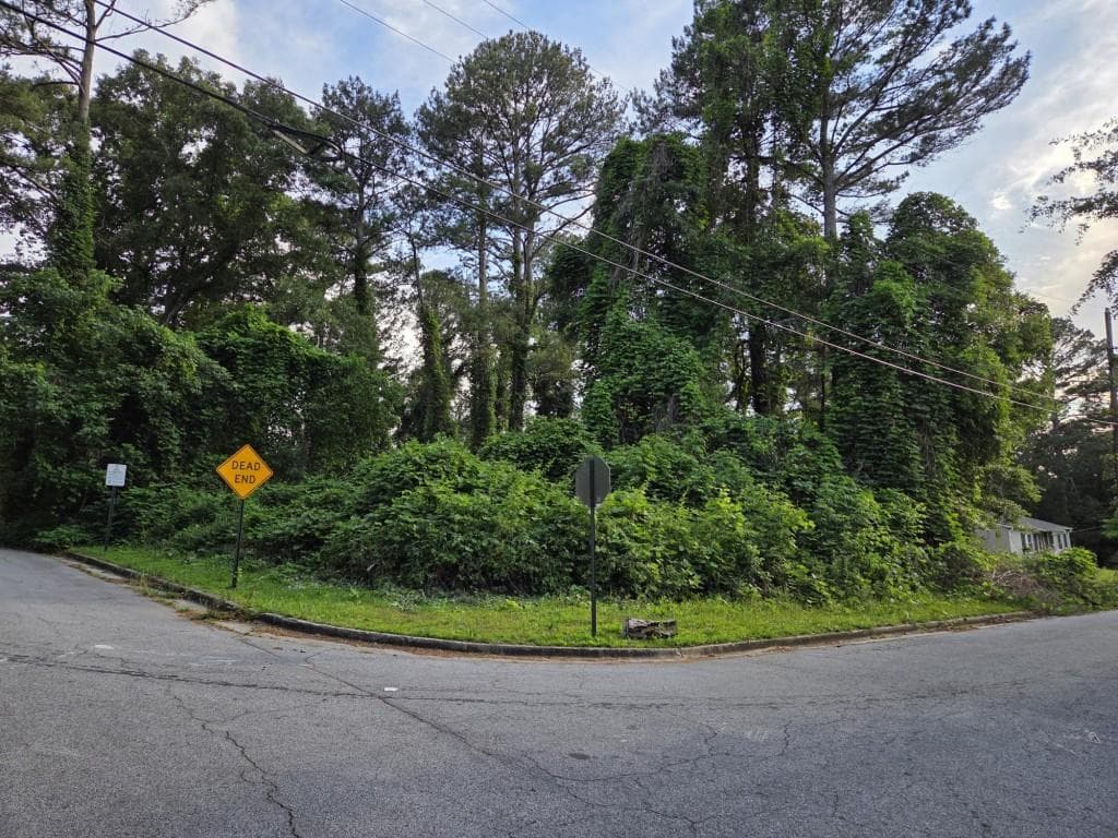 single family residence for sale at 93 Finch Drive, Atlanta, GA 30315 — photo 1 of 7