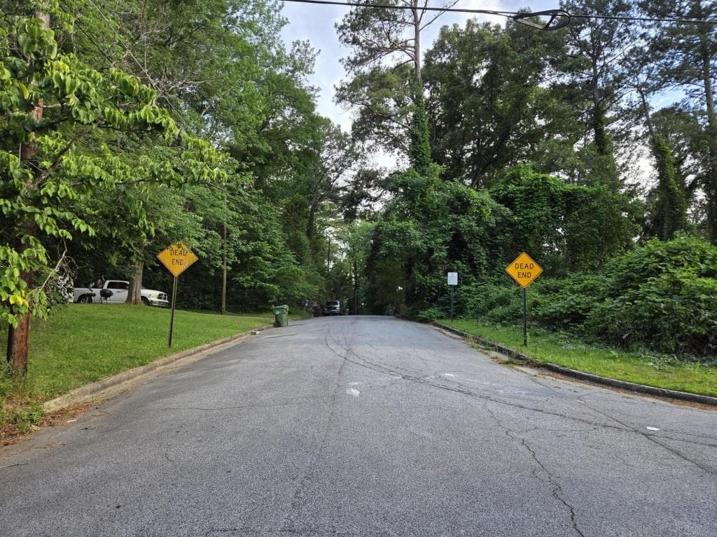 single family residence for sale at 93 Finch Drive, Atlanta, GA 30315 — photo 7