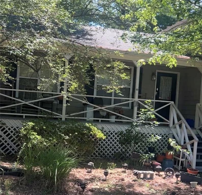 3 bedroom, 2 bathroom, 1,436 sq ft single family residence for sale at 1315 Warsaw Road, Roswell, GA 30076 — photo 3