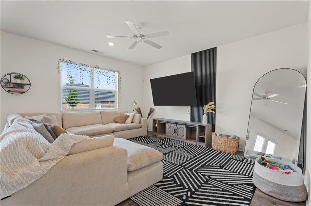 4 bedroom, 3 bathroom, 2,202 sq ft single family residence for sale at 249 Friendship Oak Way, Hampton, GA 30228 — photo 8