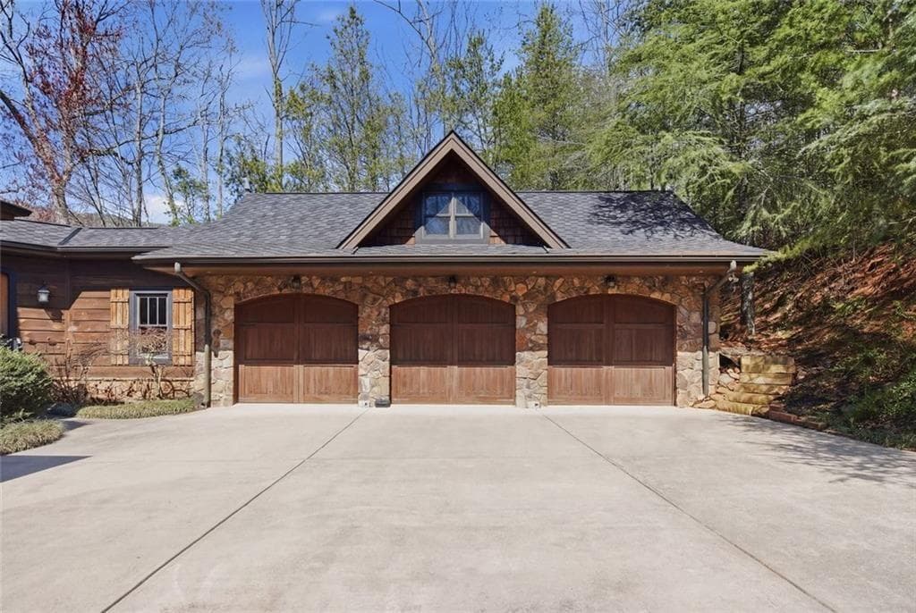 5 bedroom, 5 bathroom, 7,951 sq ft single family residence for sale at 124 Wilderness Way, Ellijay, GA 30536 — photo 7