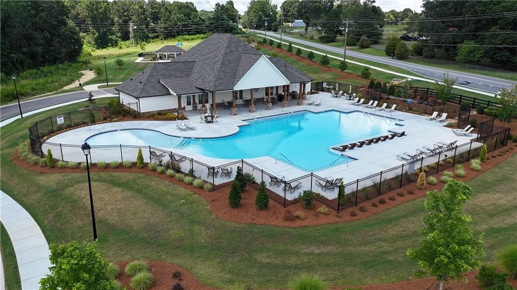 4 bedroom, 3 bathroom, 2,095 sq ft single family residence under contract at 84 Otway Loop, Bethlehem, GA 30620 — photo 9