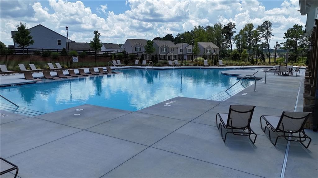 4 bedroom, 3 bathroom, 2,095 sq ft single family residence under contract at 84 Otway Loop, Bethlehem, GA 30620 — photo 10