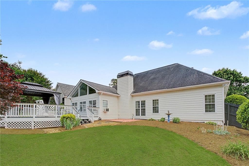 3 bedroom, 2 bathroom, 2,386 sq ft single family residence for sale at 4045 Cherry Ridge Walk, Suwanee, GA 30024 — photo 6