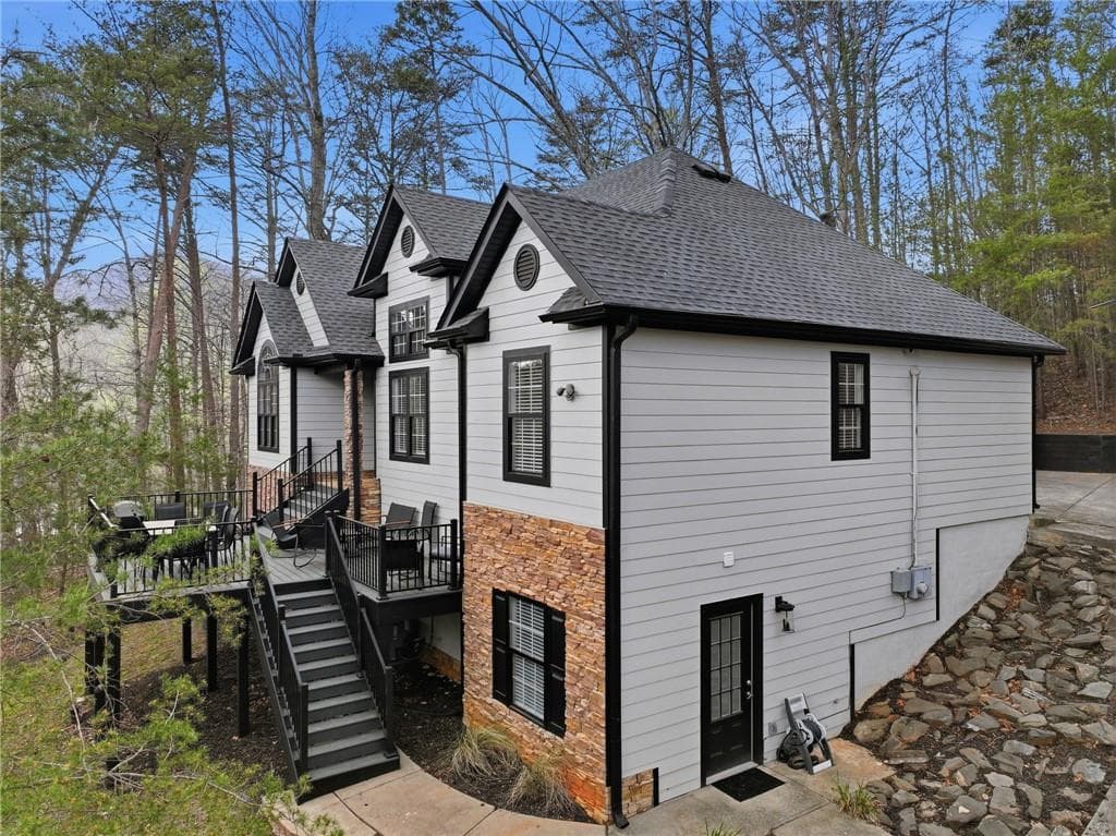 5 bedroom, 5 bathroom, 3,092 sq ft single family residence for sale at 70 Fox Den Circle, Jasper, GA 30143 — photo 6