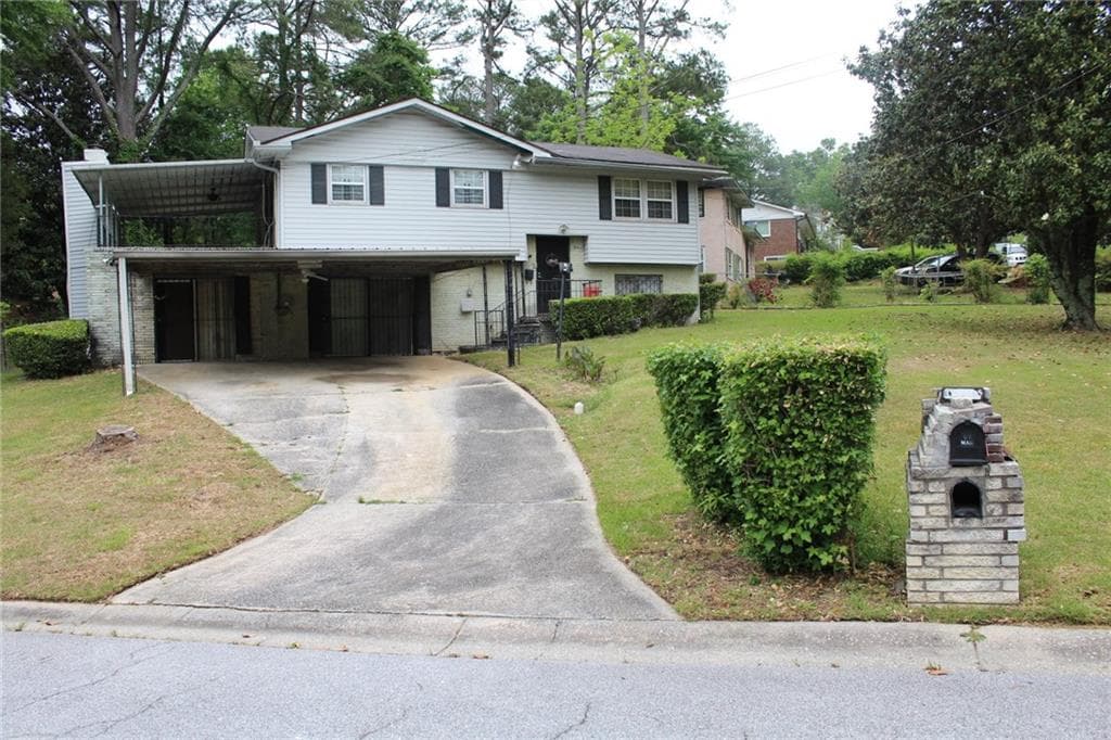 4 bedroom, 2 bathroom, 1,294 sq ft single family residence sold at 3985 La Salle Way, Atlanta, GA 30331