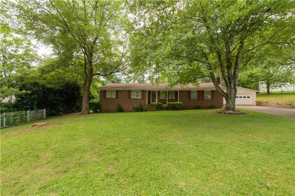 216 Kinman Road