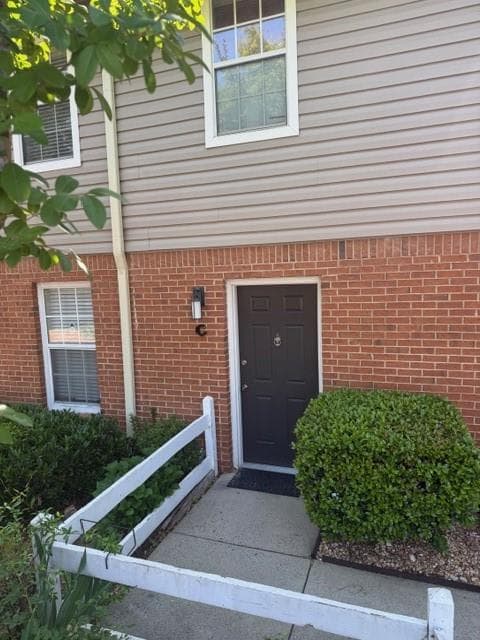 3 bedroom, 3 bathroom, 1,470 sq ft townhouse for sale at 7750 Roswell Road C1, Atlanta, GA 30350 — photo 2