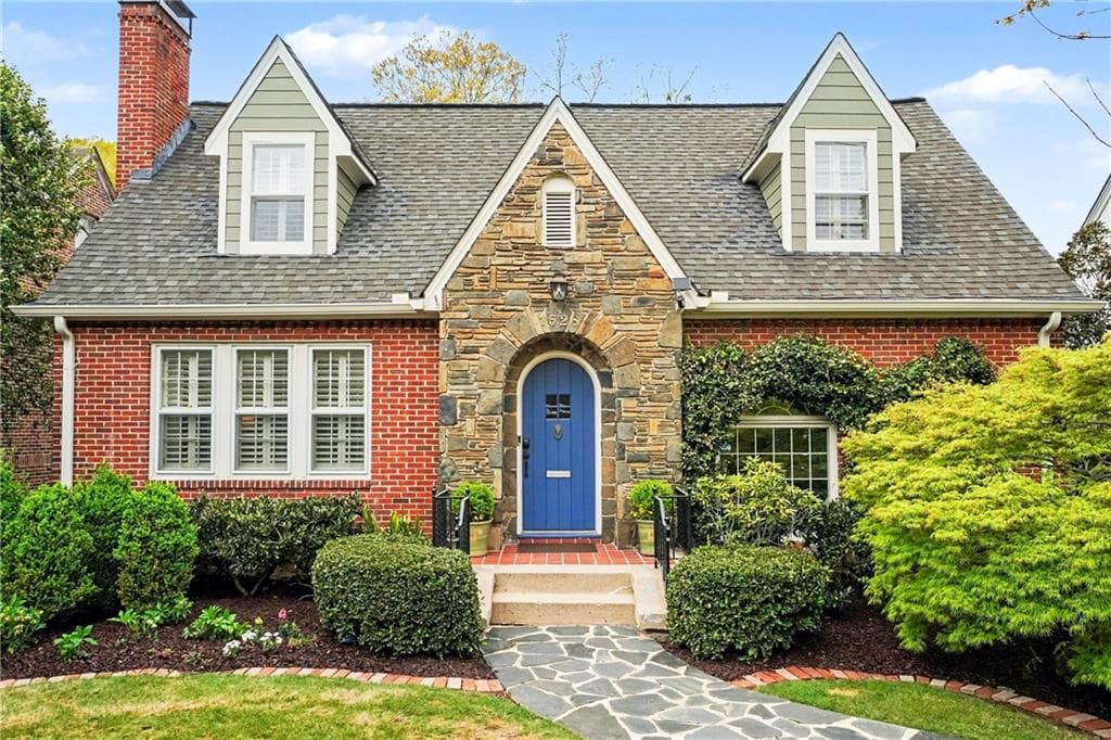 3 bedroom, 4 bathroom, 3,071 sq ft single family residence sold at 1528 N Highland Avenue, Atlanta, GA 30306