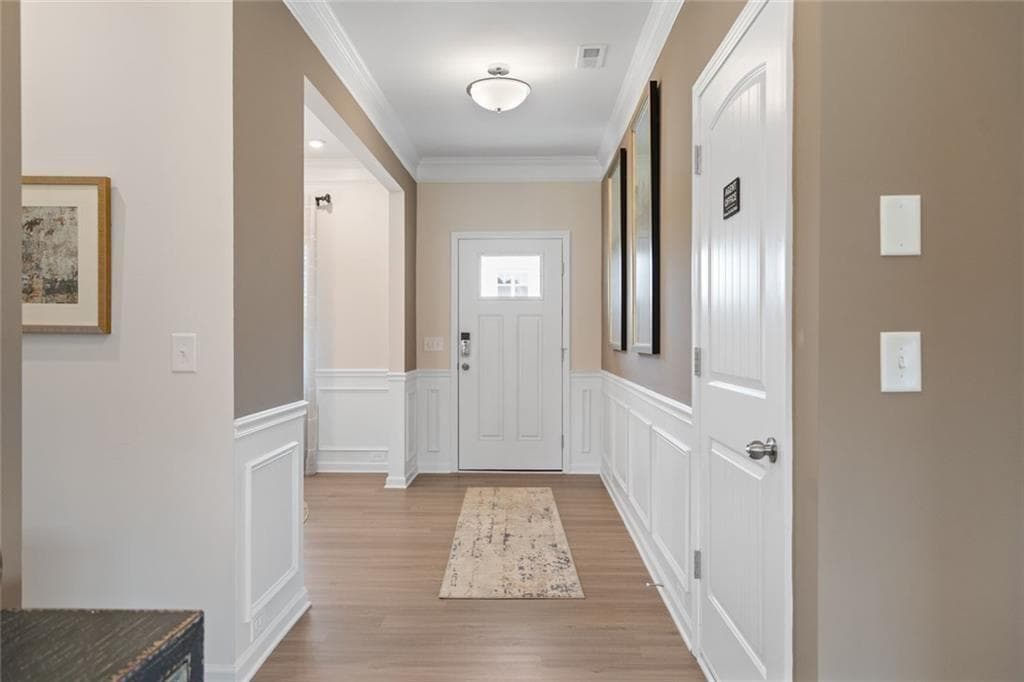 4 bedroom, 3 bathroom, 2,372 sq ft single family residence under contract at 701 Sinclair Lane, Temple, GA 30179 — photo 4