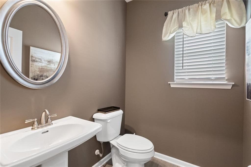 4 bedroom, 3 bathroom, 2,372 sq ft single family residence under contract at 701 Sinclair Lane, Temple, GA 30179 — photo 8