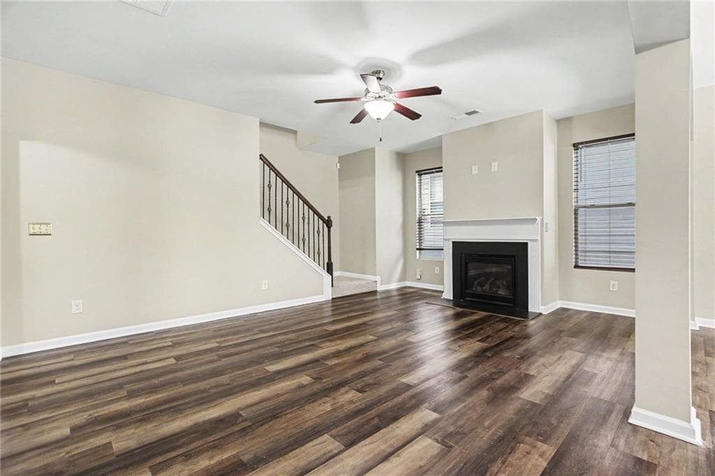 4 bedroom, 3 bathroom, 1,980 sq ft single family residence for sale at 5151 Rapahoe Trail, Atlanta, GA 30349 — photo 2