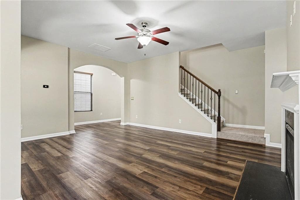 4 bedroom, 3 bathroom, 1,980 sq ft single family residence for sale at 5151 Rapahoe Trail, Atlanta, GA 30349 — photo 4