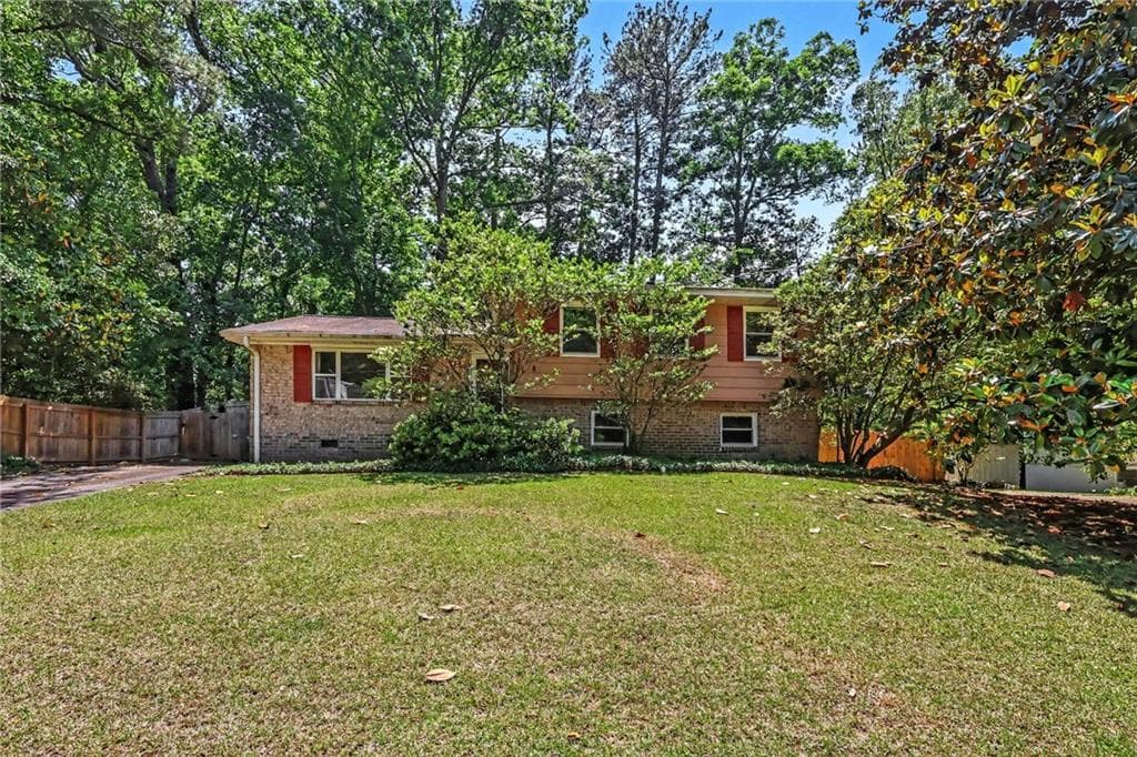3 bedroom, 2 bathroom, 1,851 sq ft single family residence sold at 1136 Creekdale Drive, Clarkston, GA 30021