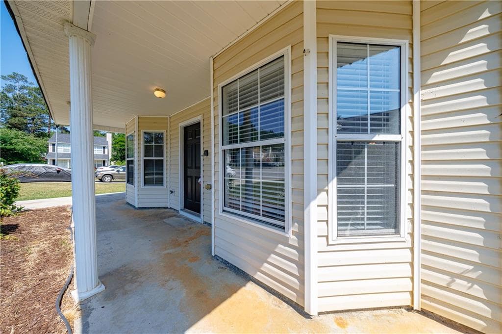 3 bedroom, 3 bathroom, 1,452 sq ft single family residence for sale at 7624 Mcgillicuty Drive, Union City, GA 30291 — photo 5