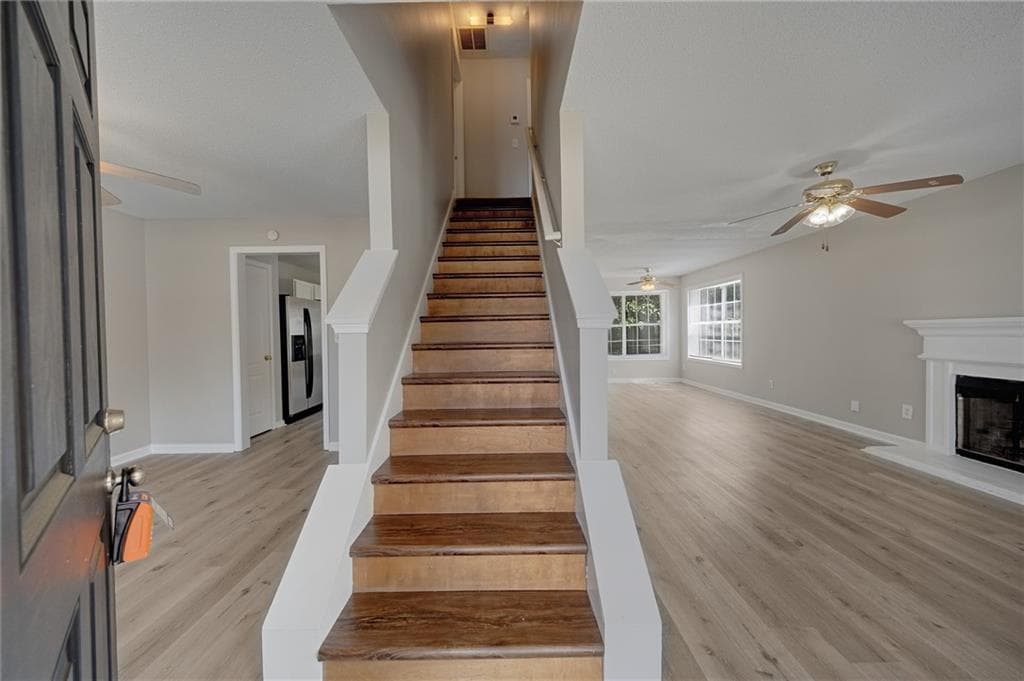 3 bedroom, 3 bathroom, 1,452 sq ft single family residence for sale at 7624 Mcgillicuty Drive, Union City, GA 30291 — photo 9