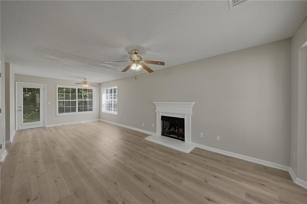 3 bedroom, 3 bathroom, 1,452 sq ft single family residence for sale at 7624 Mcgillicuty Drive, Union City, GA 30291 — photo 10