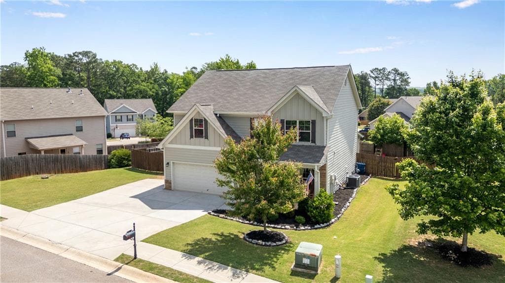 4 bedroom, 3 bathroom, 2,314 sq ft single family residence for sale at 533 Evergreen Way, Jefferson, GA 30549 — photo 2