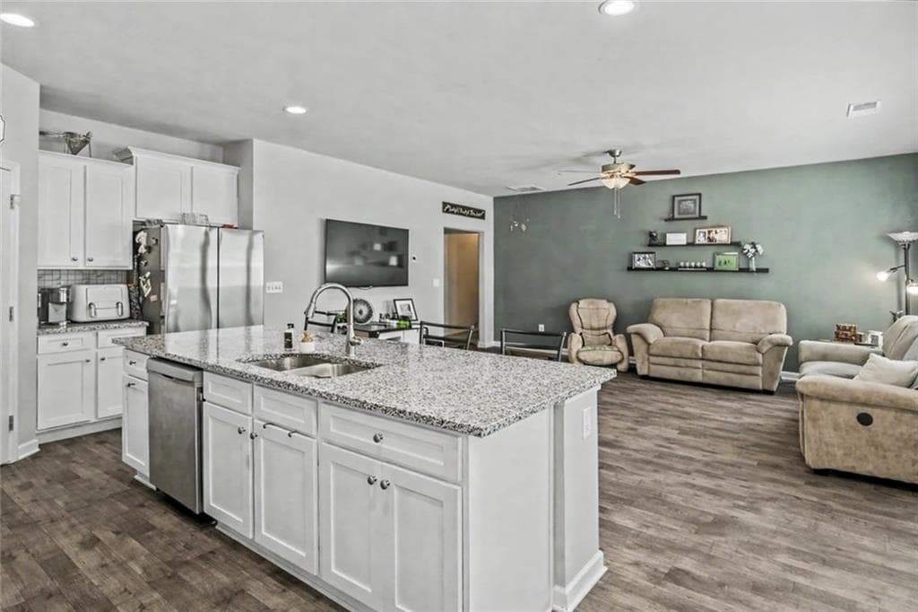 4 bedroom, 3 bathroom, 2,209 sq ft single family residence under contract at 588 Scout Hut Road, Danielsville, GA 30633 — photo 8