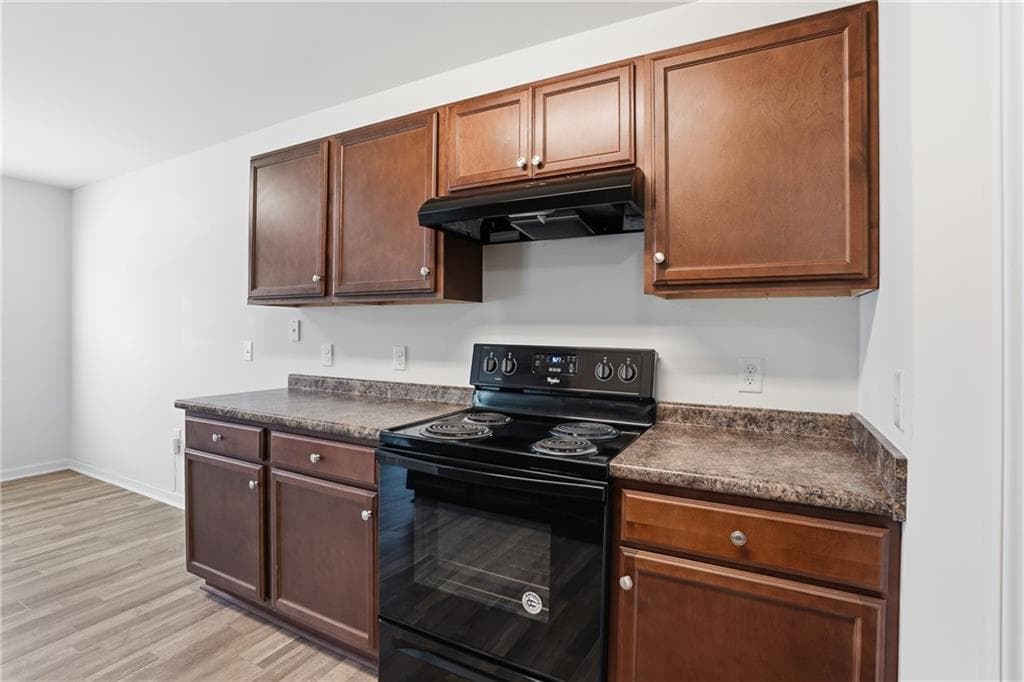 4 bedroom, 3 bathroom, 1,800 sq ft single family residence for sale at 225 Rendell Lane, Hinesville, GA 31313 — photo 10