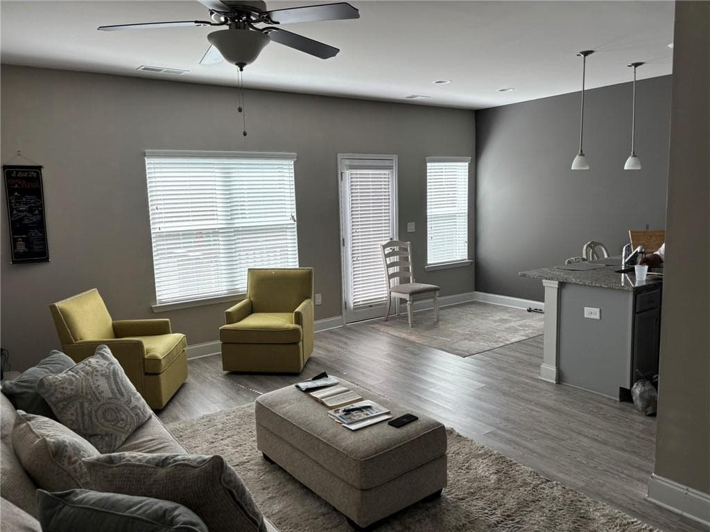 3 bedroom, 3 bathroom, 1,636 sq ft townhouse for sale at 11208 Benton Loop, Covington, GA 30014 — photo 4