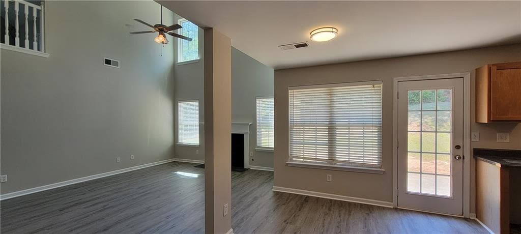 4 bedroom, 4 bathroom, 2,716 sq ft single family residence for sale at 5291 Caitlin Lane, Douglasville, GA 30135 — photo 5