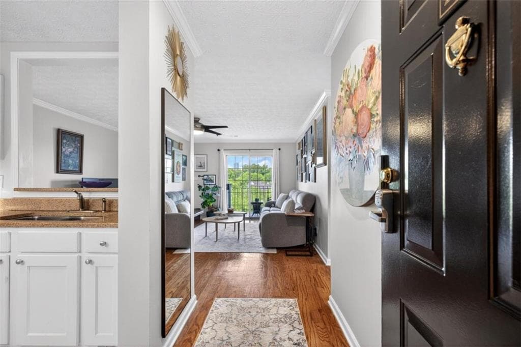 1 bedroom, 1 bathroom, 840 sq ft condominium for sale at 970 Sidney Marcus Boulevard 2417, Atlanta, GA 30324 — photo 4