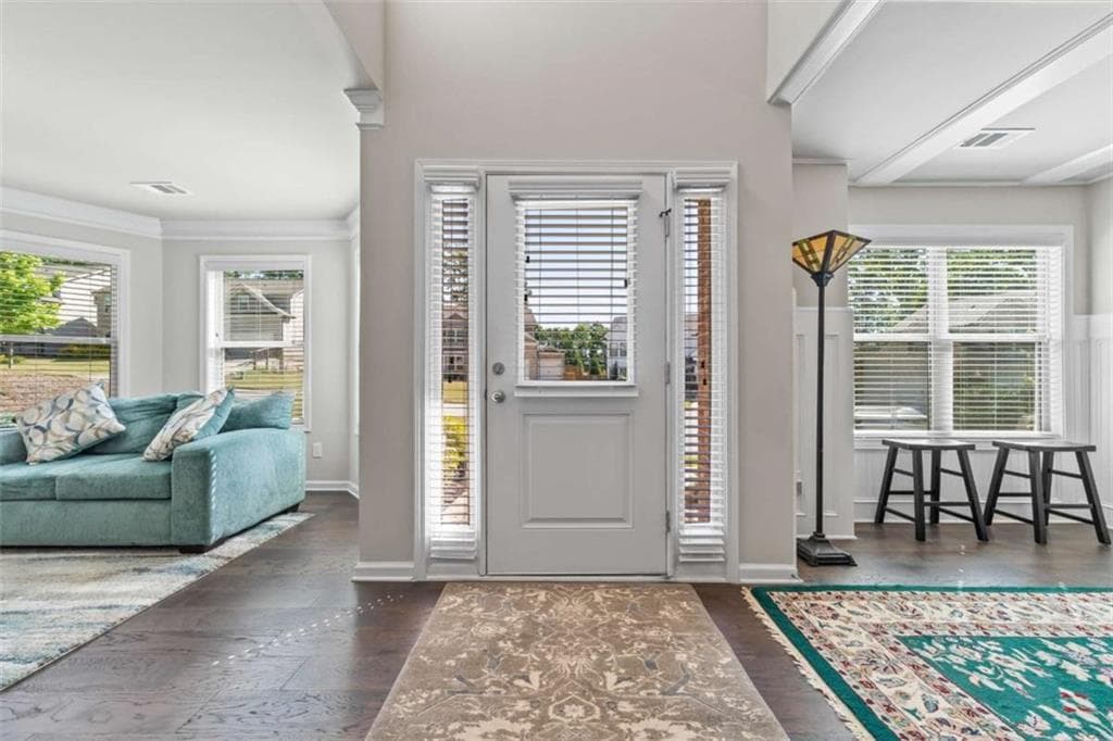 5 bedroom, 3 bathroom, 3,000 sq ft single family residence for sale at 6024 Park Bay Court, Flowery Branch, GA 30542 — photo 4