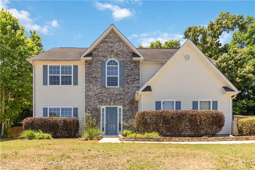 4 bedroom, 3 bathroom, 2,395 sq ft single family residence under contract at 117 RENDITION Drive, Mcdonough, GA 30253