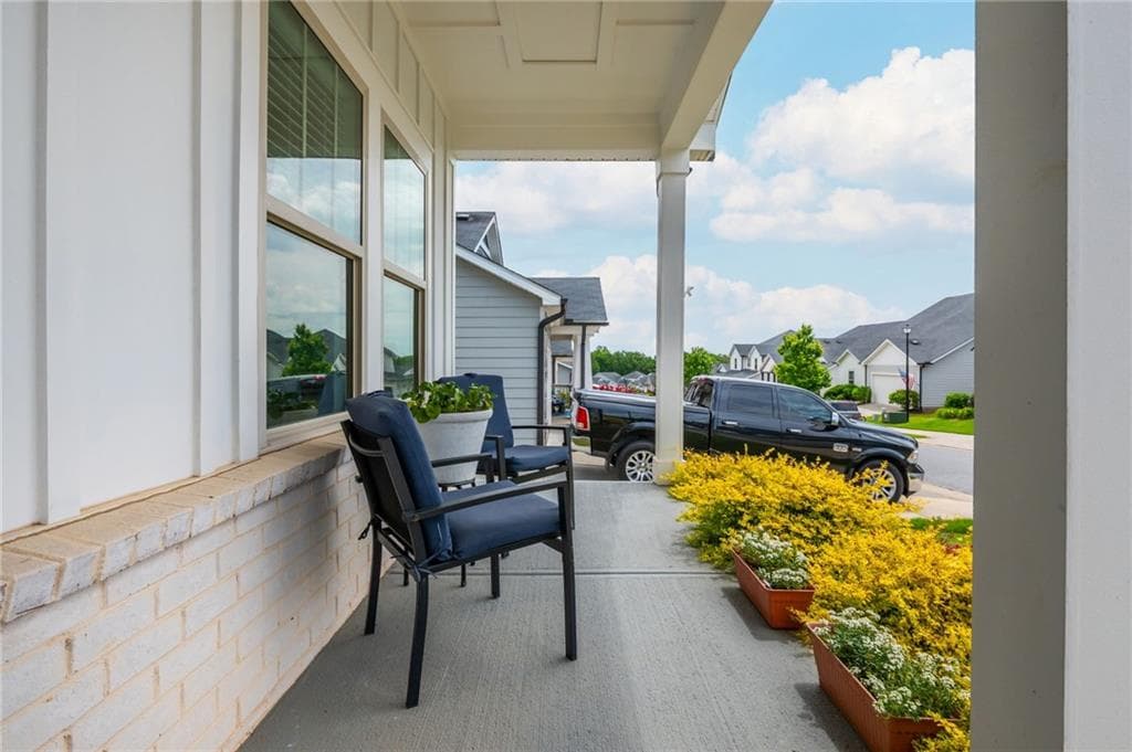 4 bedroom, 3 bathroom, 2,000 sq ft single family residence for sale at 631 Valdosta Drive, Canton, GA 30114 — photo 7