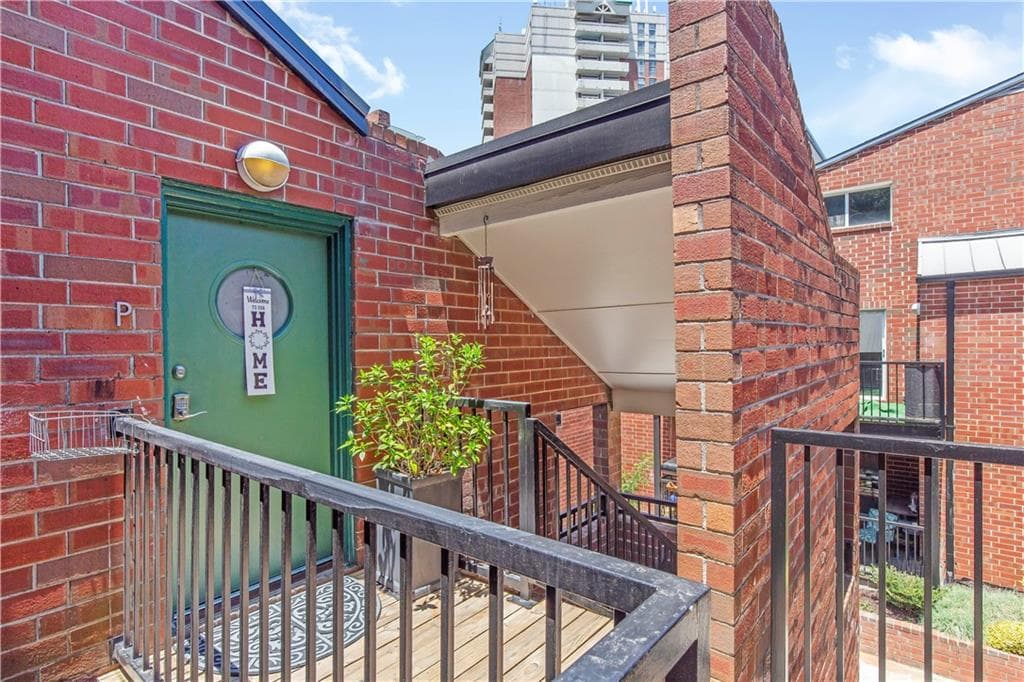2 bedroom, 2 bathroom, 1,204 sq ft townhouse for sale at 391 Ralph Mcgill Boulevard P, Atlanta, GA 30312