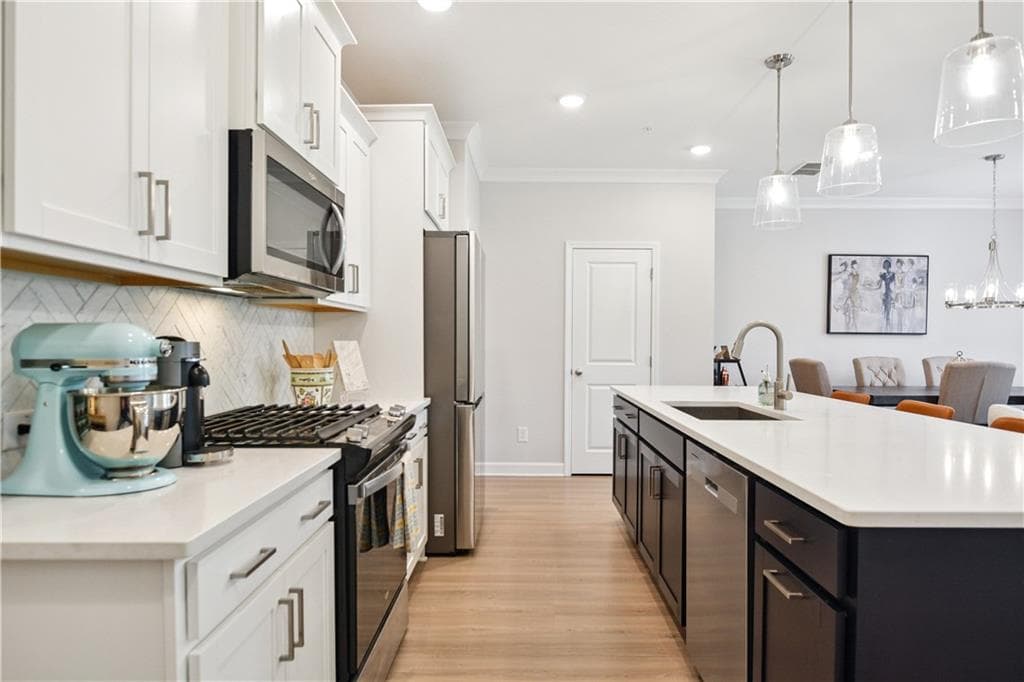 3 bedroom, 3 bathroom, 1,867 sq ft townhouse under contract at 765 Trevett Way, Marietta, GA 30062 — photo 6