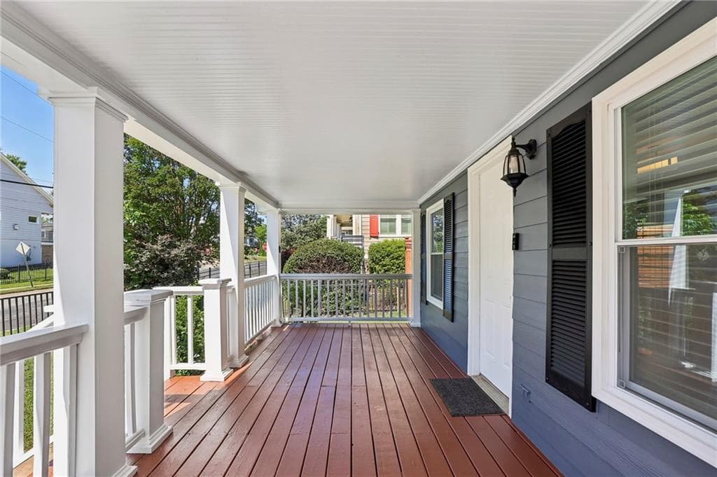 3 bedroom, 2 bathroom, 1,240 sq ft single family residence under contract at 1519 Mercer Avenue, College Park, GA 30337 — photo 5