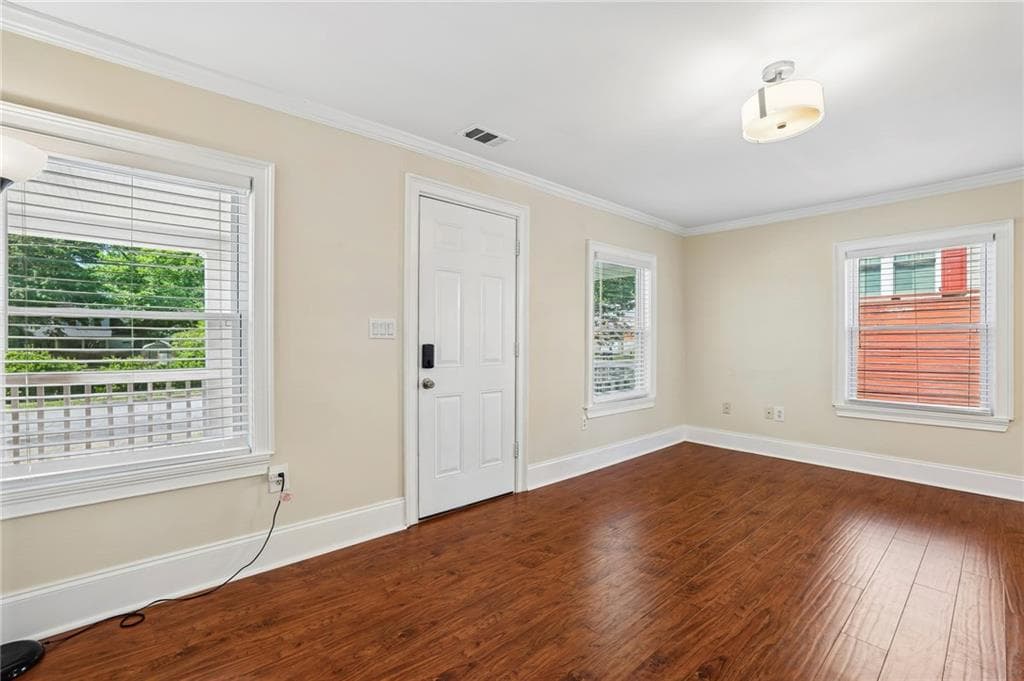3 bedroom, 2 bathroom, 1,240 sq ft single family residence under contract at 1519 Mercer Avenue, College Park, GA 30337 — photo 7