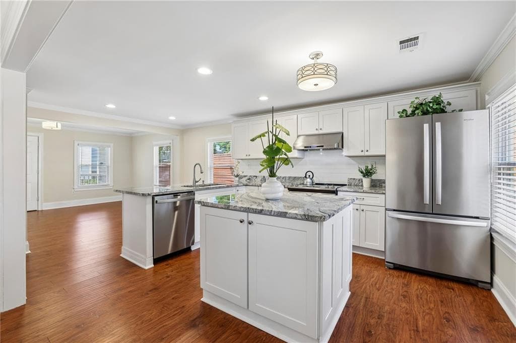 3 bedroom, 2 bathroom, 1,240 sq ft single family residence under contract at 1519 Mercer Avenue, College Park, GA 30337 — photo 8