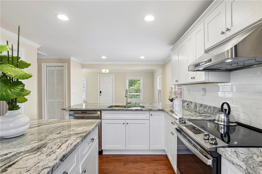 3 bedroom, 2 bathroom, 1,240 sq ft single family residence under contract at 1519 Mercer Avenue, College Park, GA 30337 — photo 10