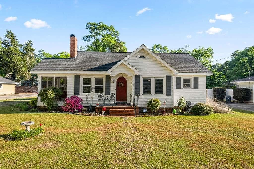 2 bedroom, 1 bathroom, 1,020 sq ft single family residence sold at 209 W Fairmount Ave, Cedartown, GA 30125