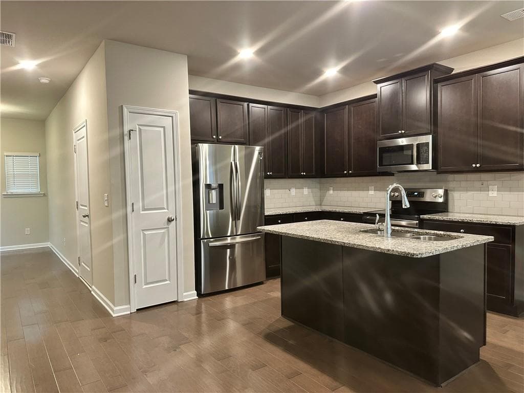 3 bedroom, 3 bathroom townhouse for rent at 7062 Mimosa Bluff, Lithonia, GA 30038 for $1,950 a month — photo 3