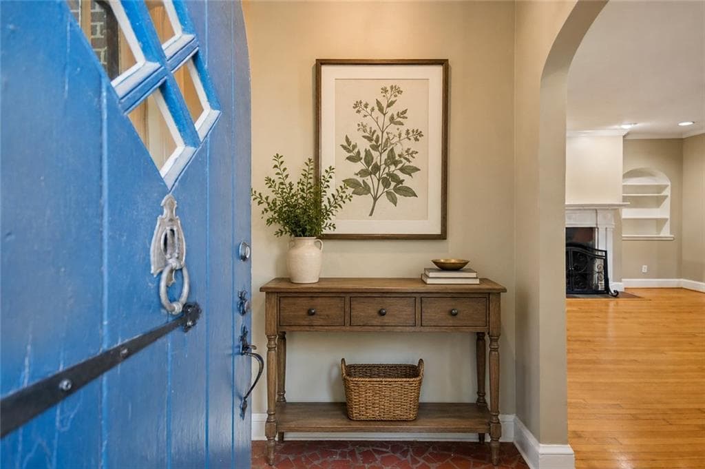 2 bedroom, 2 bathroom single family residence under contract at 1547 Johnson Road, Atlanta, GA 30306 — photo 4