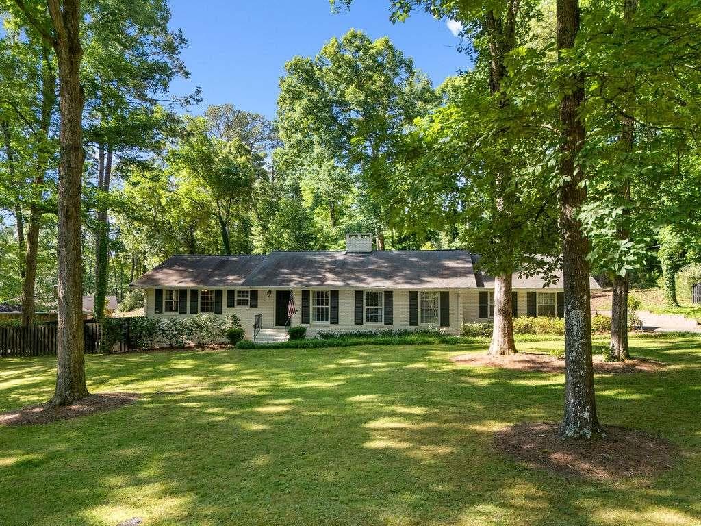 3 bedroom, 2 bathroom, 2,046 sq ft single family residence sold at 15 Pine Valley Road, Rome, GA 30165